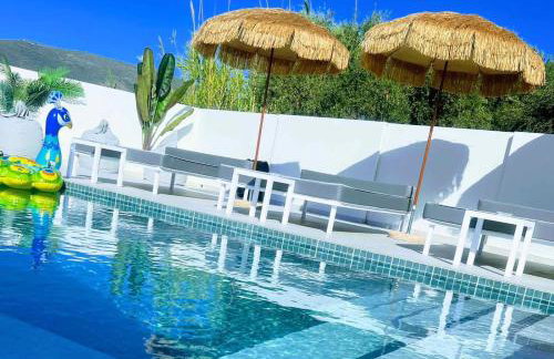 Moon Boutique Hotel - Ultra Luxury Suites with Pool, Perfect for Fun and Relaxation By Villa Mana Gers - Photo 1