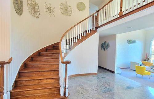 Luxury Hill Villa with Spectacular View - Foto 8