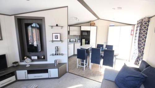 Jackson Lodge - Photo 3