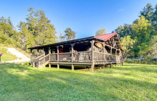 Fireside Evenings Red River Gorge Gem with Hot Tub - Foto 32