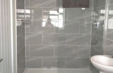 Carriage Lodge - Stunning Apartment with parking - Foto 6