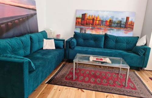 Nana-EG-80m2 sanierter Altbau-Parkplatz-kleiner Garten-WLAN-NETFLIX-2Zimmer-Küche-Dusche-Wanne-Waschmaschine - Foto 5