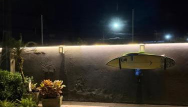 Casa agradável com piscina há 1 quadra da praia. - Foto 3