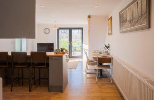 Beautiful Barn Conversion - Orchard Escape for 12! - Foto 13