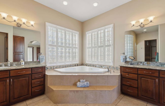 East Mesa Desert and Mountain Views: 5br, Pool - Photo 25