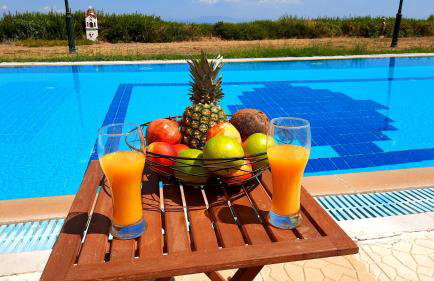 Blue Pastel-cliffside villa, shared pool, wild sandy beach nearby - Foto 38