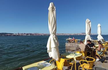 Cacilhas Riverside Lisbon Apartment - Foto 30