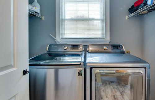 Douglasville Lake Home with Private Pool and Gazebo! - Foto 11