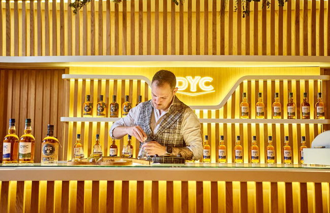 Visita a la destilería DYC - Foto 1