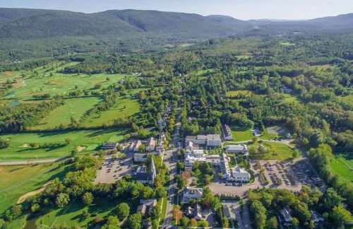 Picture Postcard Mansion in Manchester Village - Foto 34