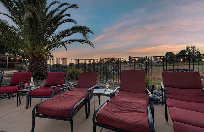 Chardonnay Charm by Avantstay Luxe Group Retreat w/ Pool Mins to Wineries - Foto 38