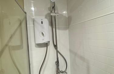 Comfortable, modern apartment with parking. Inverness. - Photo 11