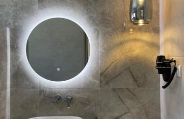 Helen Hotel - Photo 7