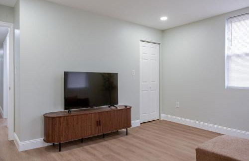 Stylish Stay in Center City, French-Japanese & Minimalist Vibes - Foto 24