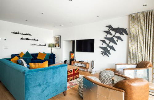 Woodsford WI22 Silverlake Dorset. Lake access. - Photo 2