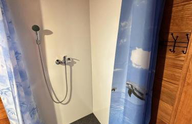 Domki wędkarskie nad Stawami Pirania - Foto 29