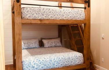 Triple Brick on Main - Photo 18