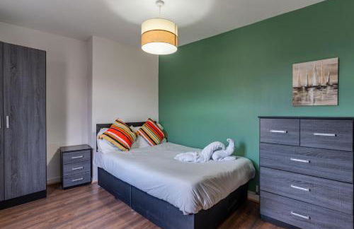 "Furnished Rentals Direct" DominionHouse cul-de-sac Home for 6 people in Anfield near LFC, Goodison Park, Free Street Parking, Suits Travellers, contractors and Family, Near Football action and 10 minutes drive to Liverpool City Centre - Foto 13