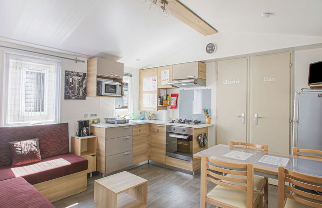 Appealing Mobile Home in Saint Jean de Monts - Photo 9