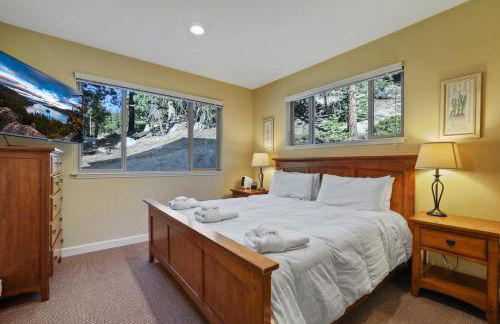 Heavenly Mountain Chalet - Skiing, Pets, Hot tub - Foto 45