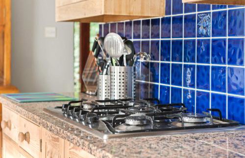 Beautiful Secluded 2 Bedroom Coach House - Foto 29