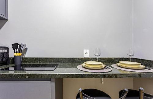 Apto com Ar e varanda a 5 min do aeroporto - Foto 19