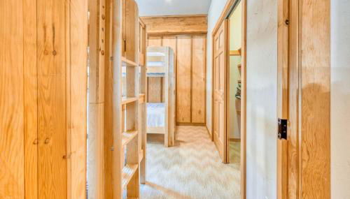 Cozy Private Ranch Cabin Whistle Lake Suite Sleeps 6 - Photo 5