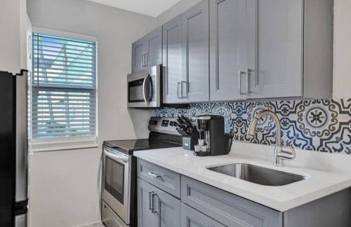 Rustic Retreats Cozy 1BR For 4 Guests In The Heart Of Fort Lauderdale - Foto 1