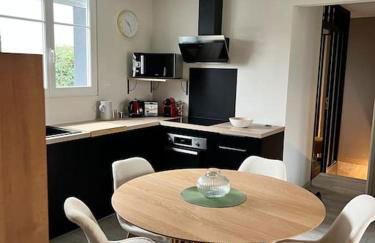 Maison rénovée haut de gamme de centre-ville - Photo 15