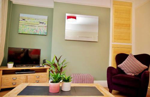 Tegfryn (Sleeps 8), 5*, Sea View, Borth y Gest - Photo 38