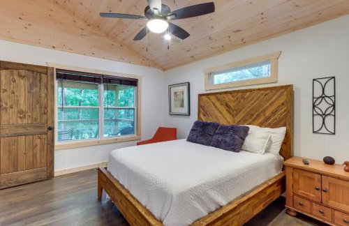 Blue Ridge Mountainside Cottage with Fire Pit! - Foto 11