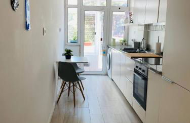 Estoril 2 bd by the Beach - Foto 1