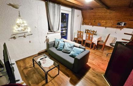 MALA KUĆA, Lič - Foto 10