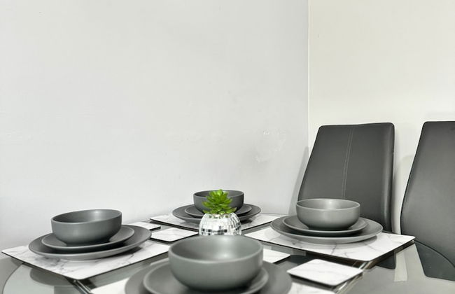 2br-sleeps4-citycentre-parking-rooftop - Foto 27