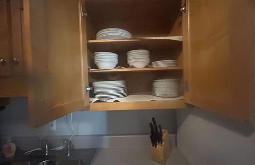 Private Pool & Yard Mins to Dining & University - Foto 60