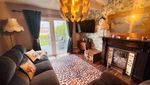 Bright 3 bedroom house with private garden near Edinburgh - Woodside home - Foto 2