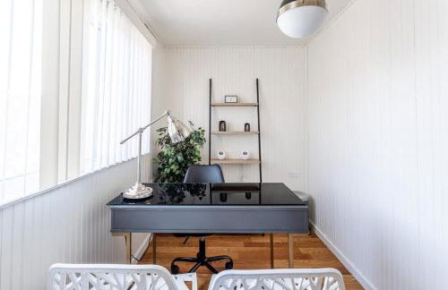 The B&W Haven 3BR private office by LI Ferry - Foto 65