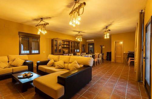 Casa Rural El Abuelo Mauri en Toledo ,finca privada sin vecinos, piscina y total libertad - Foto 7