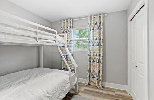 Ranch Home Gem 5BR Home Sleeps 12 with Game Room - Foto 29