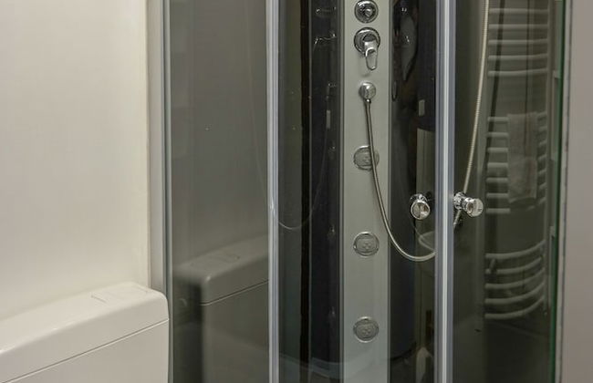 8 Pers Large Seaside Home in Front of the Lauwersmeer - Foto 13