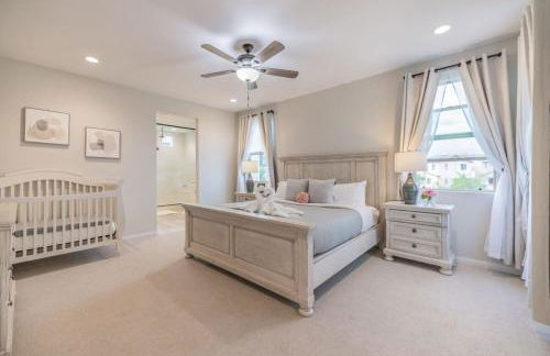 Marbella Lane - Elegant 5BR Home Rancho Mission - Photo 8