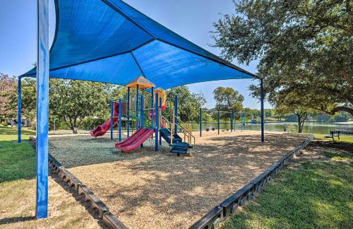 Lake Conroe Waterfront Home Patio and Shared Pool! - Photo 34
