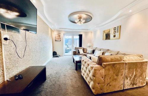 13 Guests - Free Parking - Manchester House - Foto 29