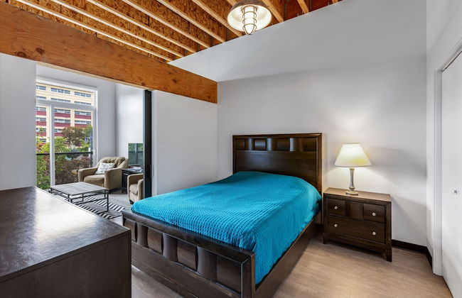 Roxy Condo 203 in Bremerton - Photo 3