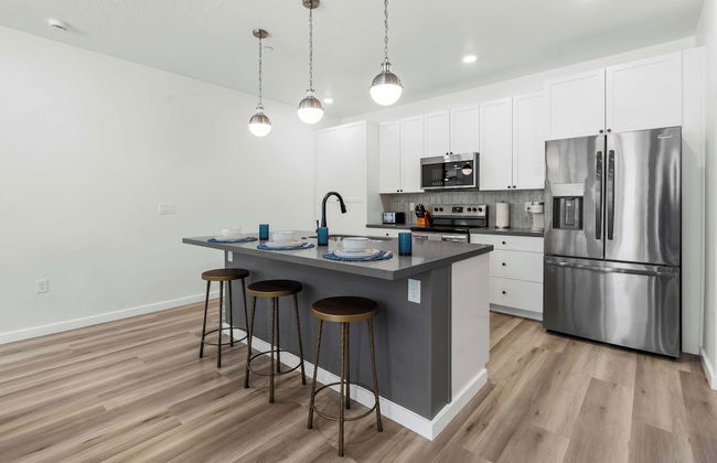 Brand New! Desert Cliff Sleeps 20 Guests! - Foto 12