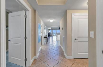 Harbor Landing 203B - Spacious Condo with views of the Harbor and Gulf - Foto 2