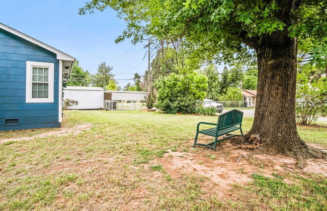Cute Tiny House With Fenced Yard Near Plaza Dist - Photo 19