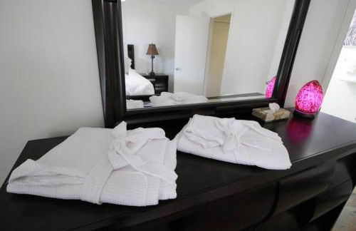 Mineral Saltwater Solar heated Pool & Spa Oasis with mountain views and Koi pond - Foto 15