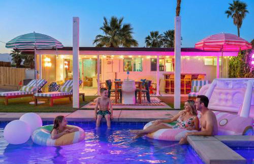 Desert Glow Getaway - Pool - Lounging - Backyard Games - Foto 40