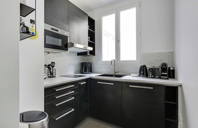 Elegance and Comfort With A/C - Arc de Triomphe - Foto 5